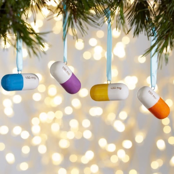 Jonathan Adler Full Dose ornament set porcelain pills New In Box sold out! - Picture 5 of 6